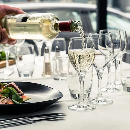 Castelnou ホテル 3*