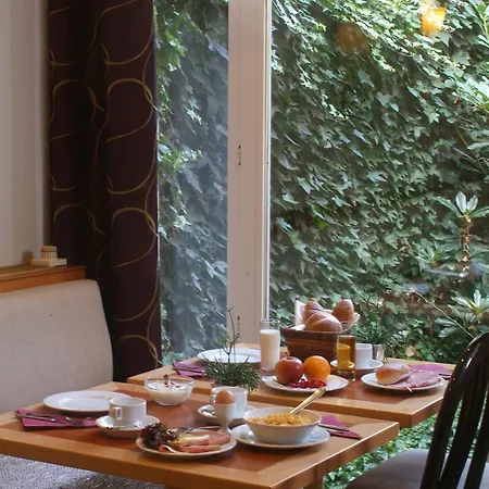 Otel Castelnou