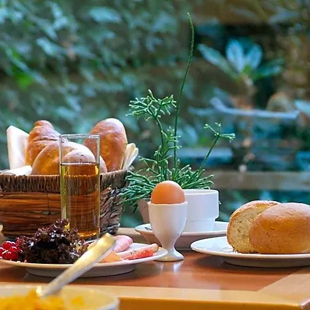 Hotel Castelnou 3*
