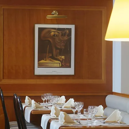 Castelnou Otel 3*