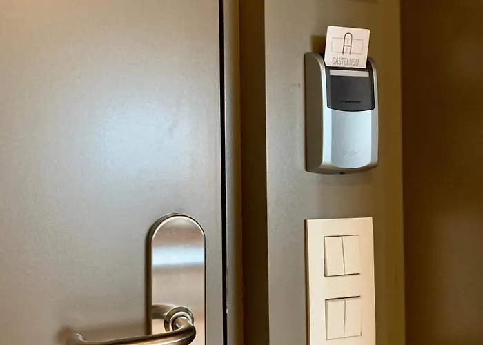 Szálloda Castelnou 3*