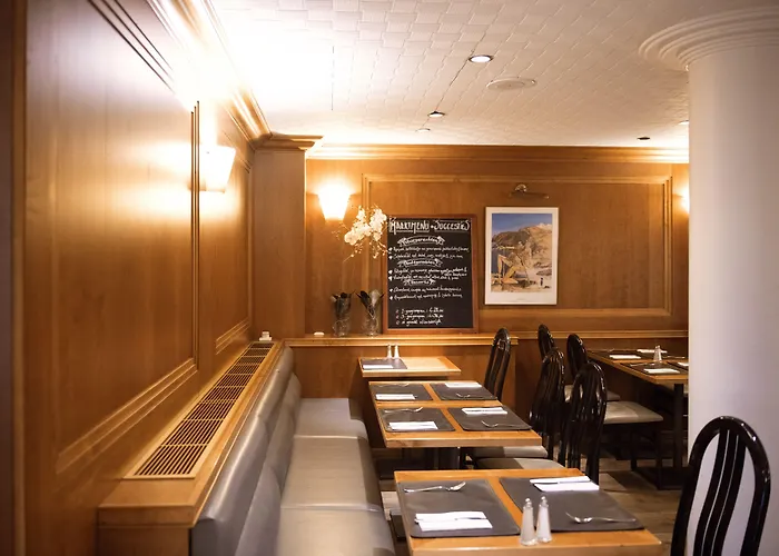 Castelnou Hotel Gent