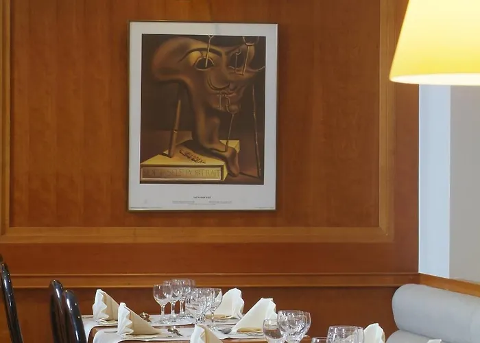 Castelnou Szálloda 3*